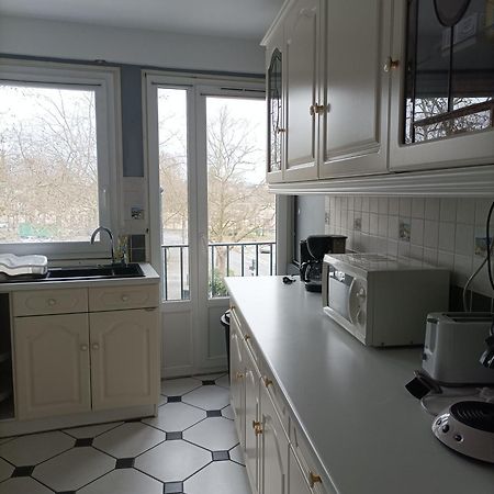 Joli Appartement Type 5 En Centre Ville Châteauroux Екстериор снимка